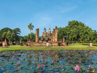 Touring Thailand: Trains, Tuk Tuks & Temples