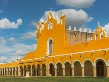 Yucatan Highlights: Mayan Temples & Culture